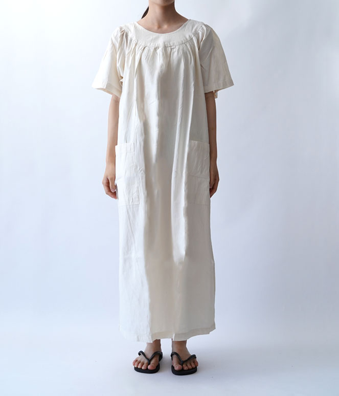 スモックワンピース