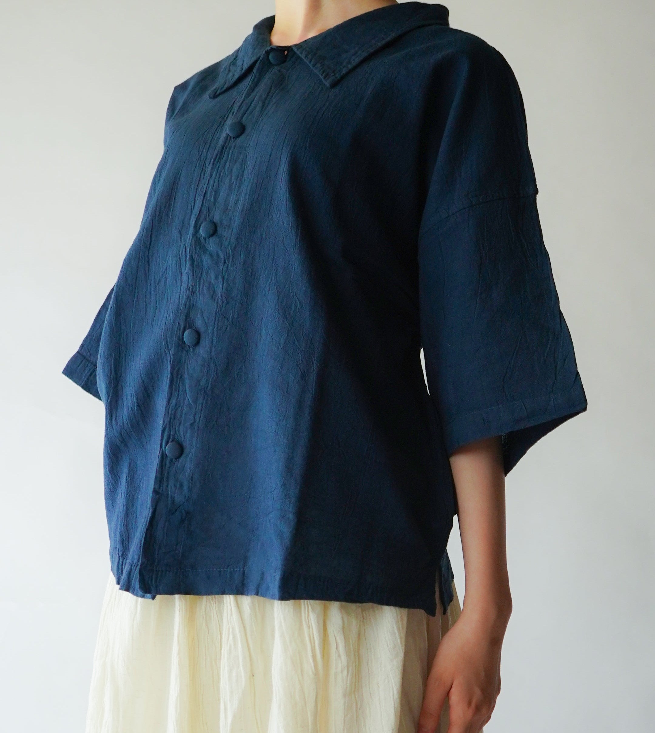 くるみボタン半袖