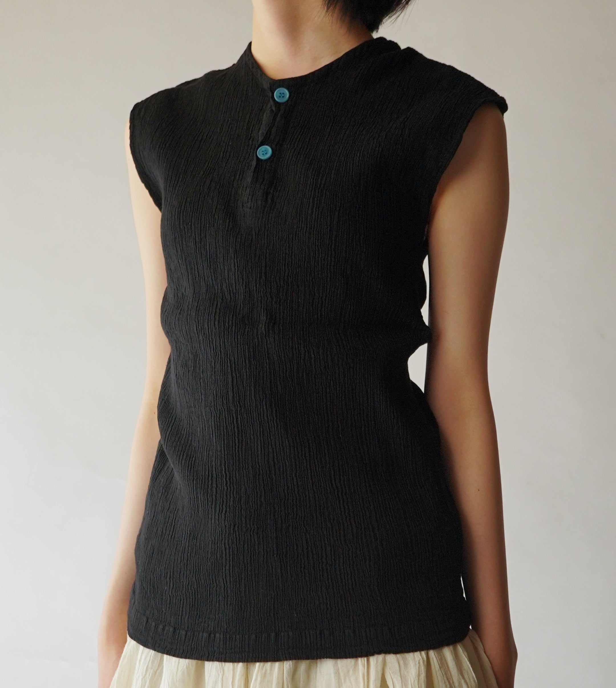 ヘンリーキャップスリーブプリーツ