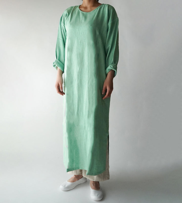 長袖ワンピース