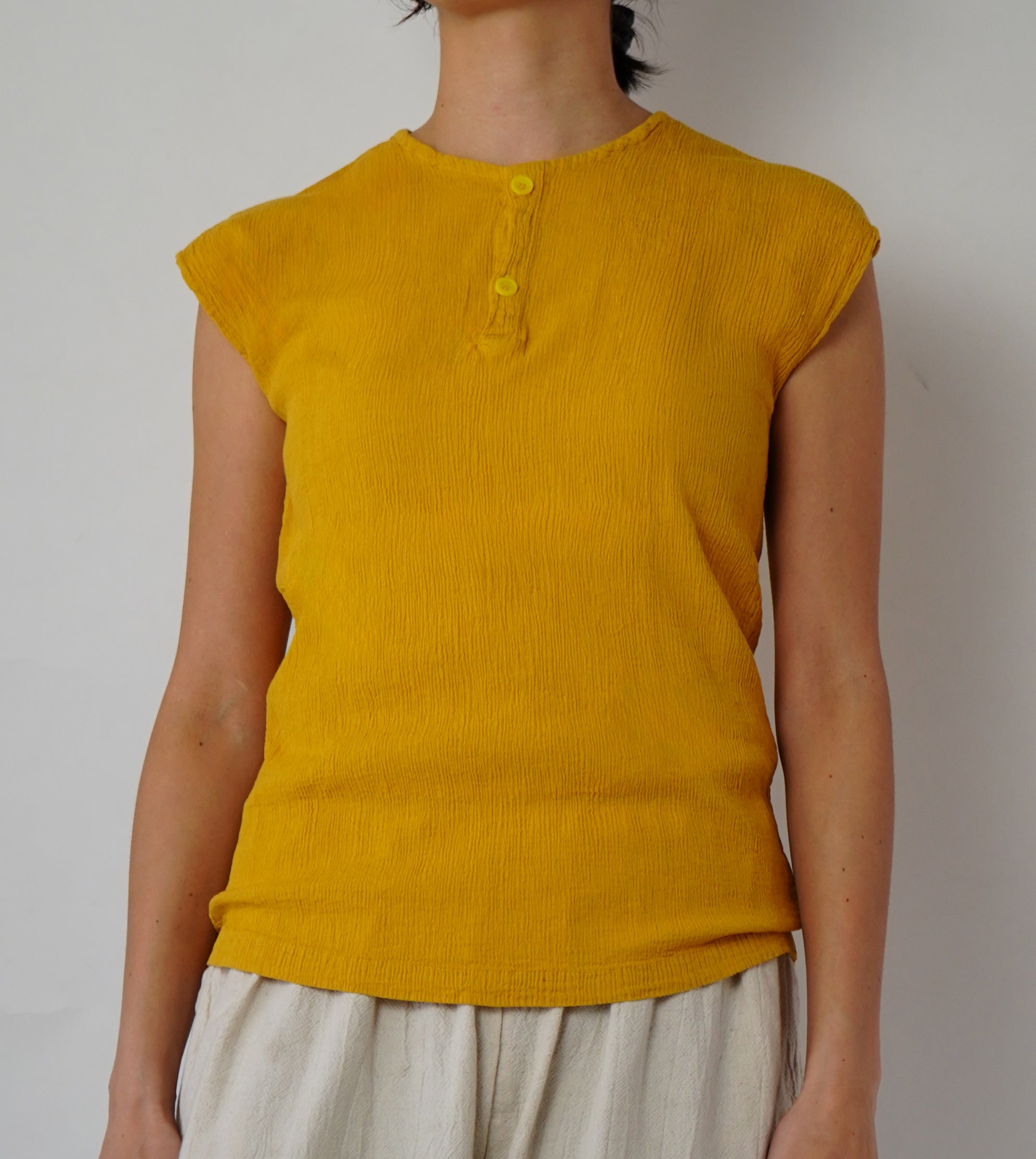 ヘンリーキャップスリーブプリーツ