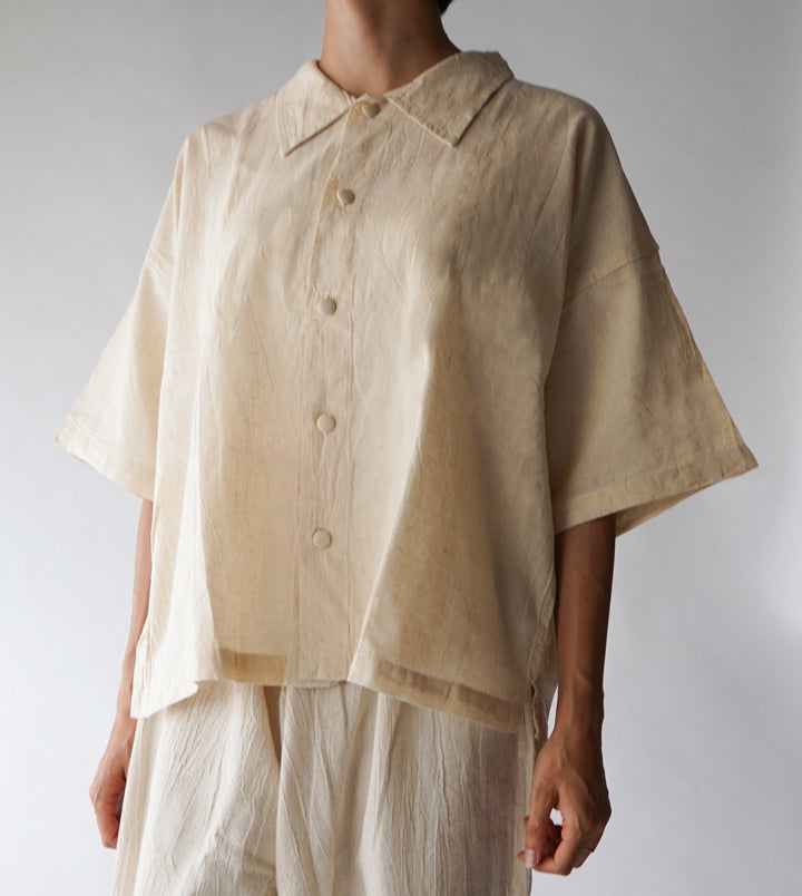 くるみボタン半袖