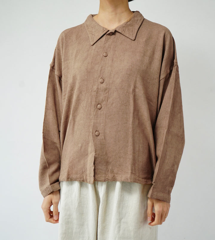 くるみボタン長袖