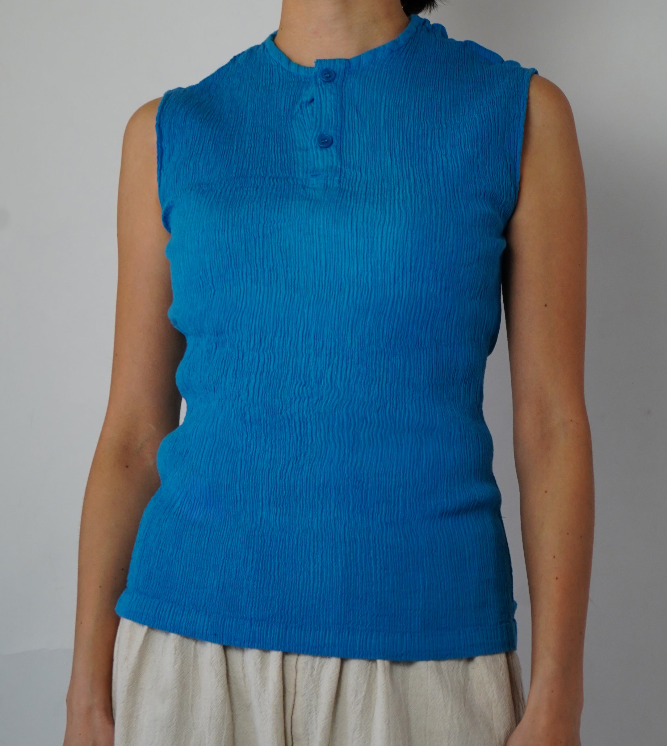 ヘンリーキャップスリーブプリーツ