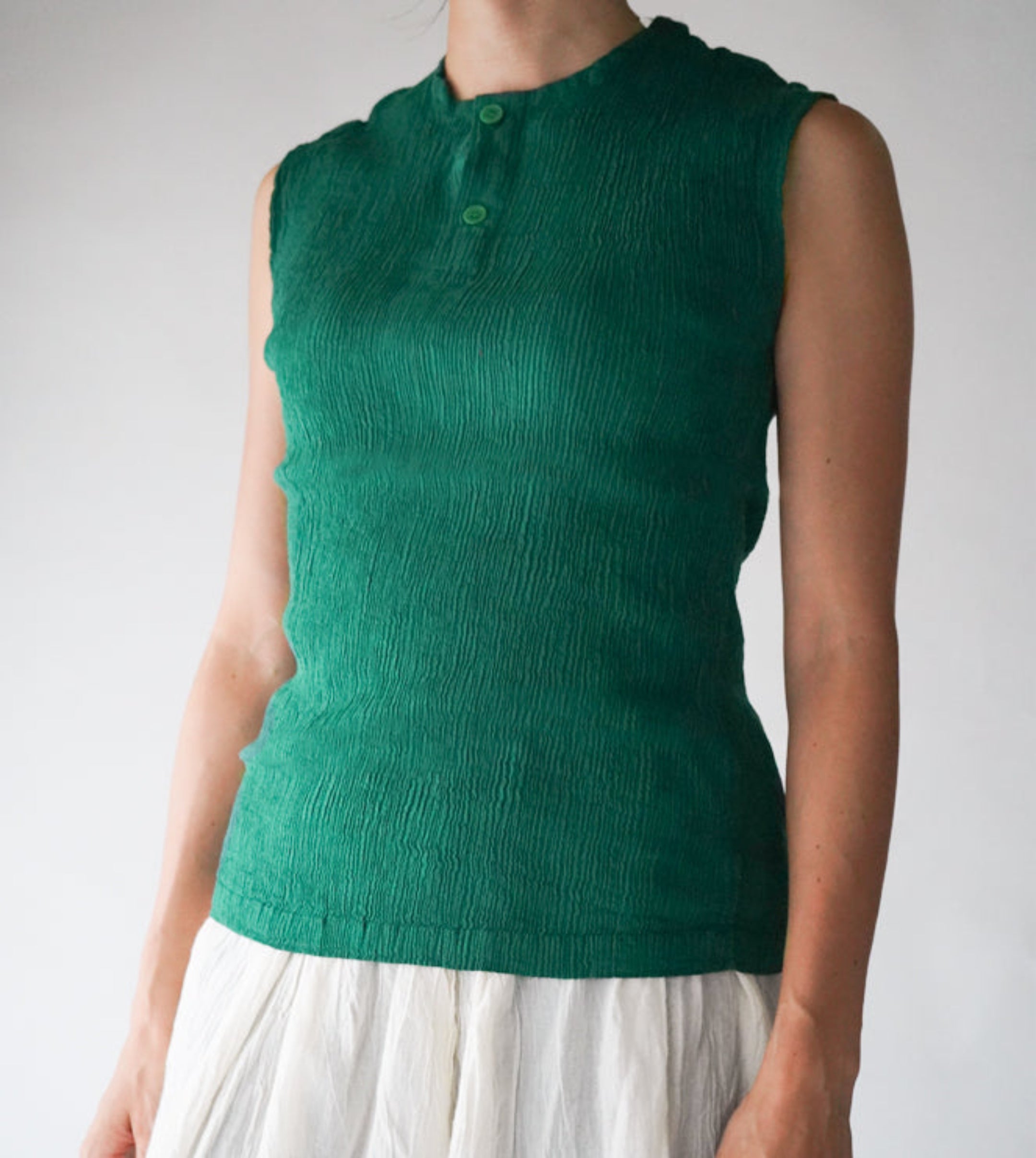 ヘンリーキャップスリーブプリーツ