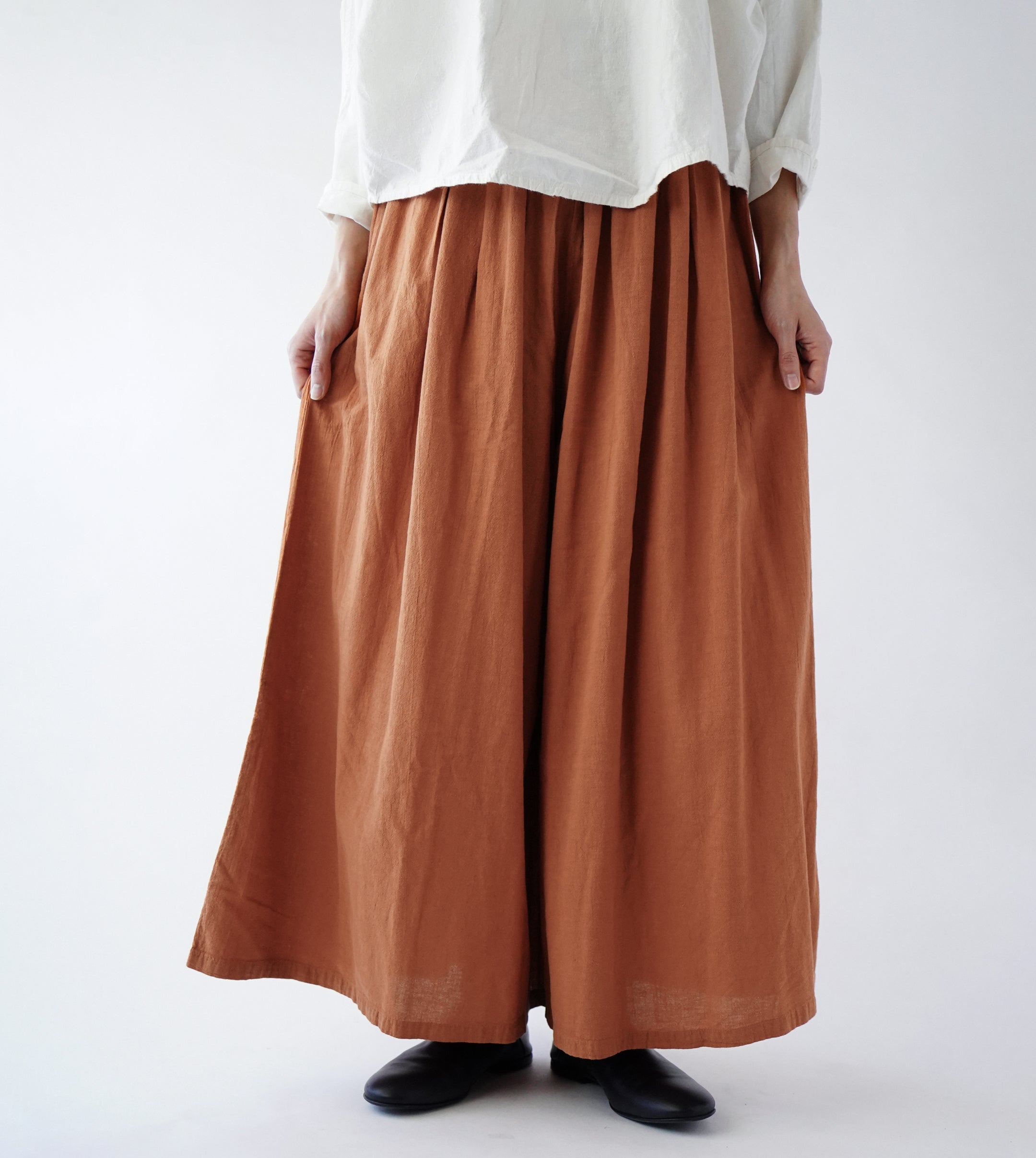 ワイドパンツ薄地L