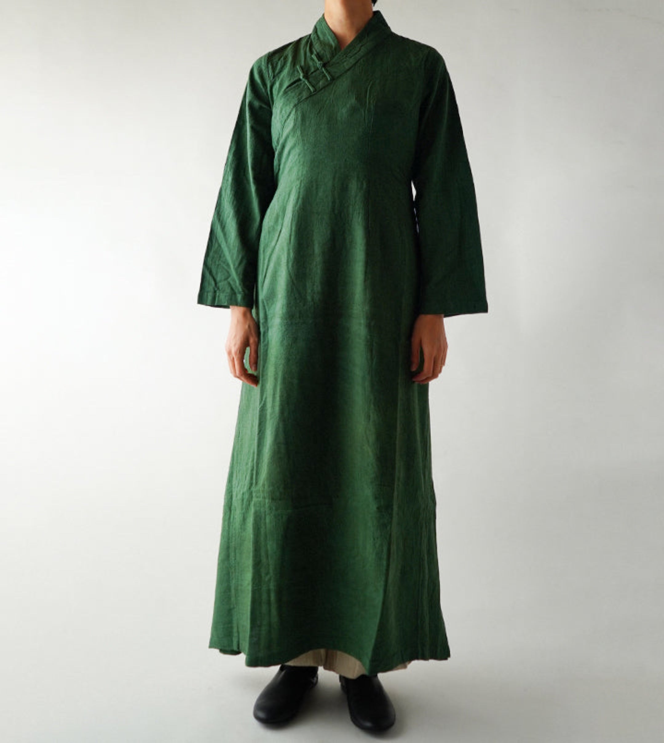 かさねチャイナワンピース長袖深緑